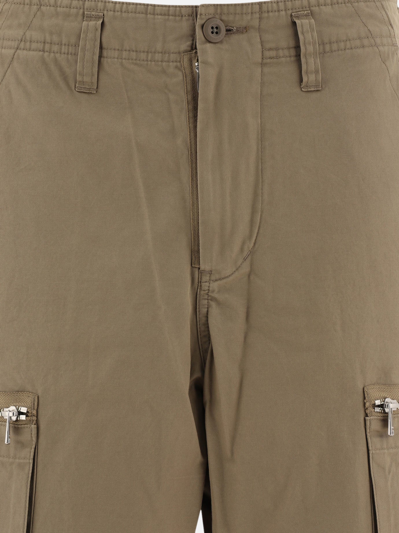 "Trooper 6P" shorts