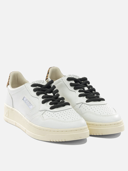 Low top sneakers 100% leather - 100% rubber  White - Autry Women | PLP | VIETTI Online Store | 2
