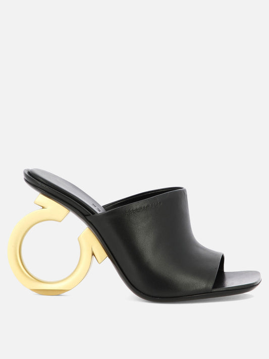 Sandali con tacco 0761922  Nero - Ferragamo Donna | PLP | VIETTI Online Store 
