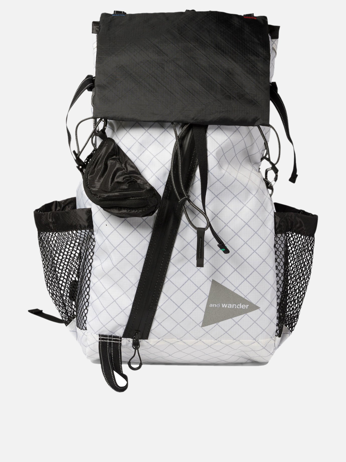 and Wander "95 Ecopak 30L" backpack White