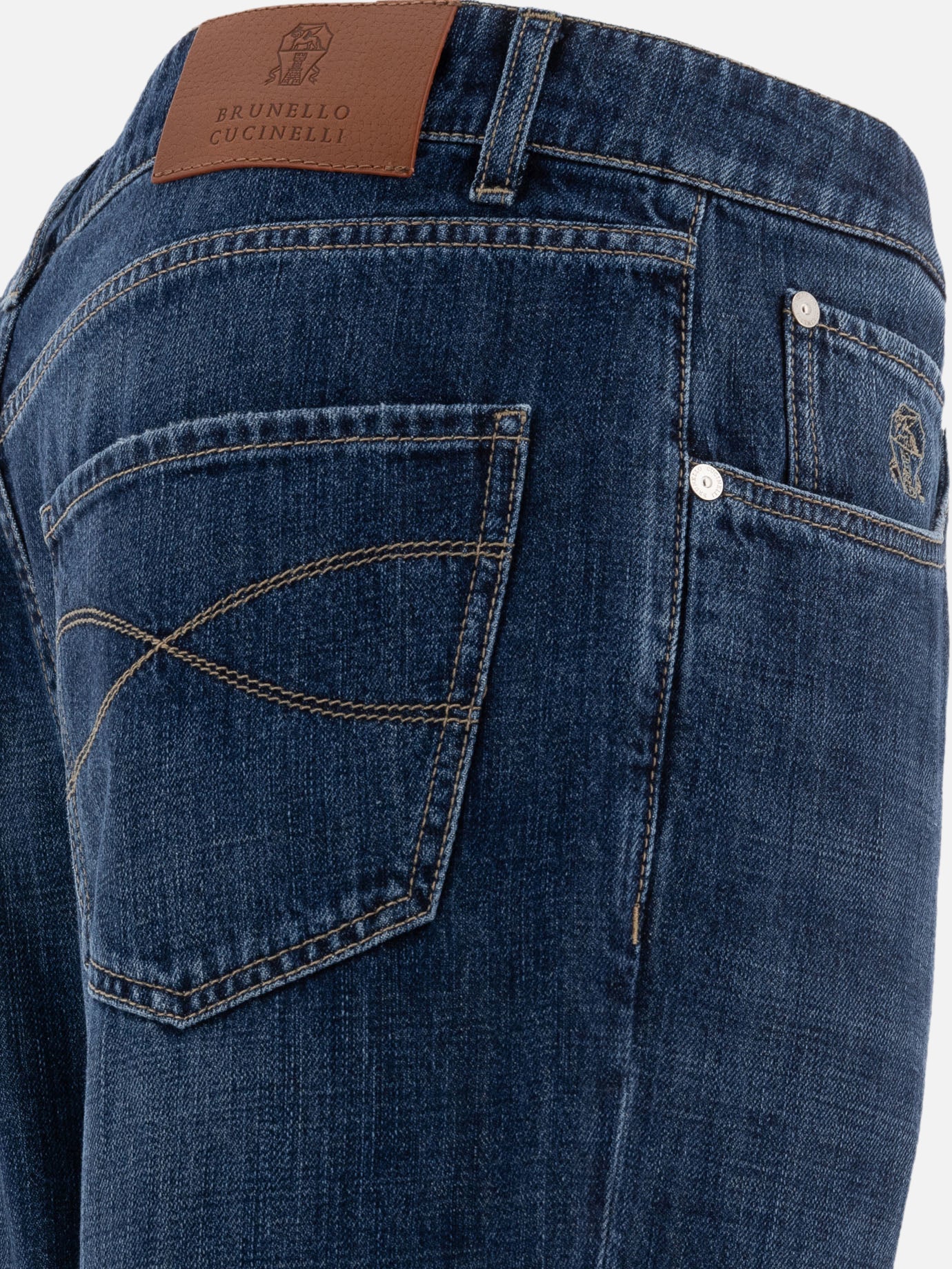 Jeans leisure fit in denim leggero