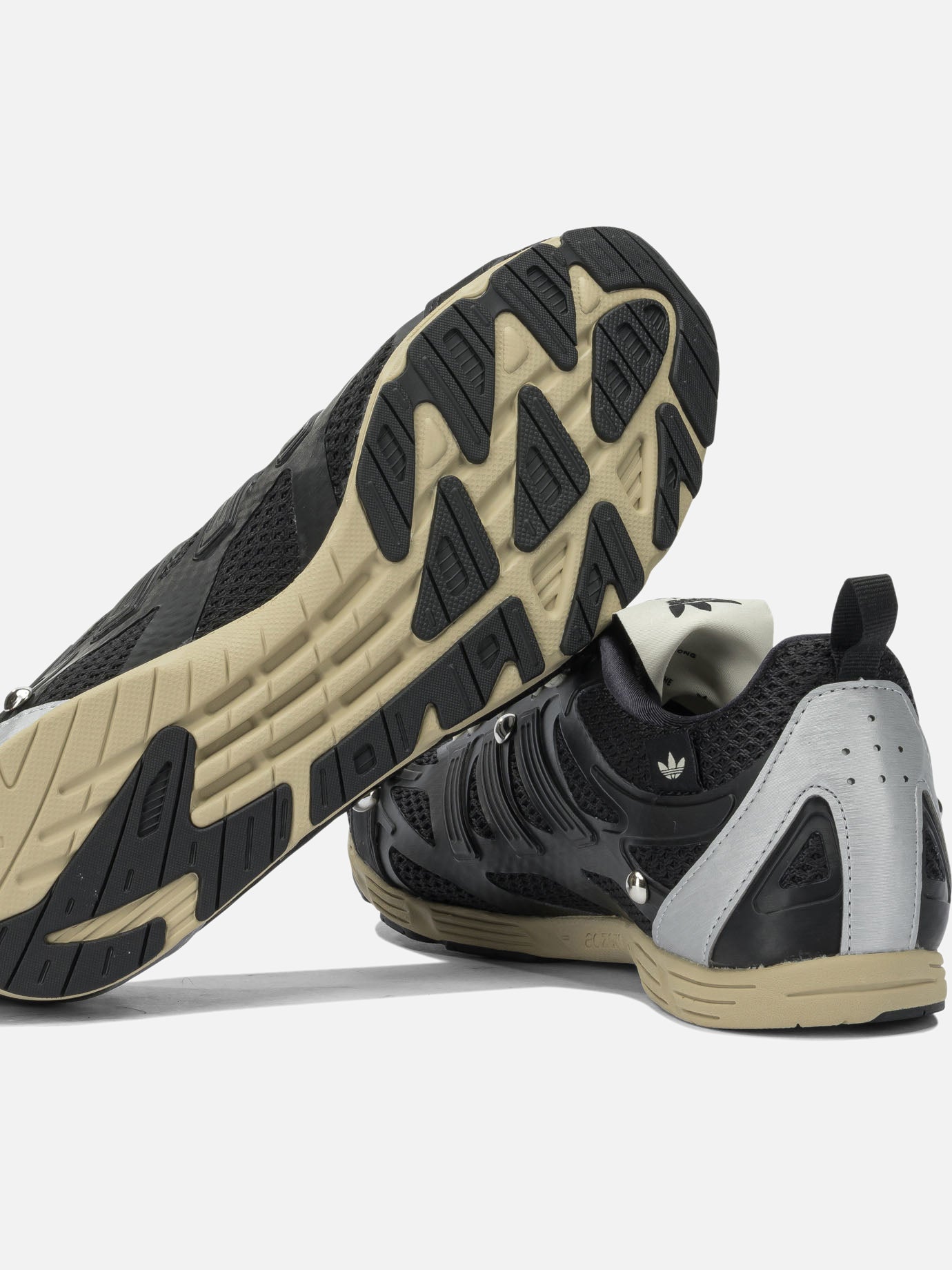 Sneaker basse 50% leather 50% mesh - 100% rubber  Nero - Adidas Originals Uomo | PDP | VIETTI Online Store | Zoom-Modal_5
