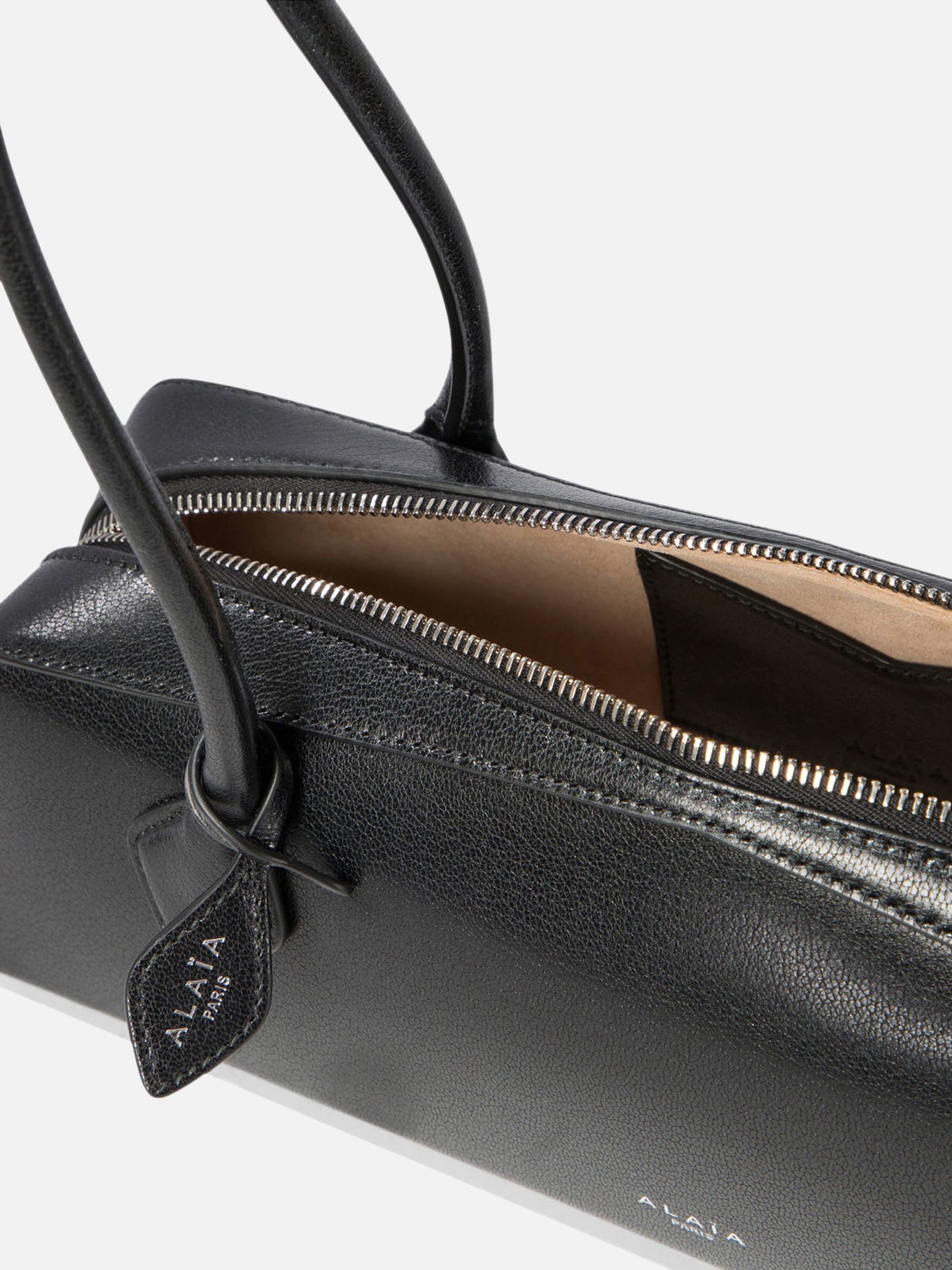 Alaïa &quot;Le Teckel Medium&quot; shoulder bag 19635939_UNI Black thumbnail_5