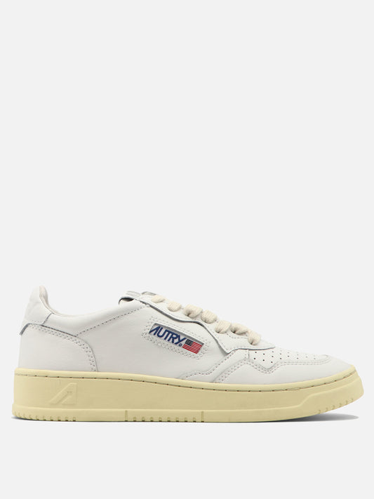 Low top sneakers 100% cow leather - 100% rubber  White - Autry Women | PLP | VIETTI Online Store 
