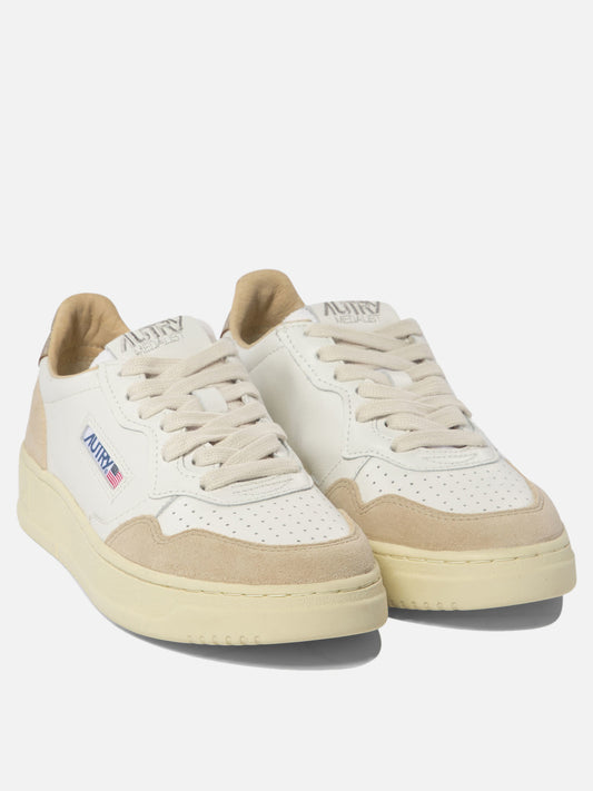 Low top sneakers 100% cow leather - 100% rubber  White - Autry Women | PLP | VIETTI Online Store | 2
