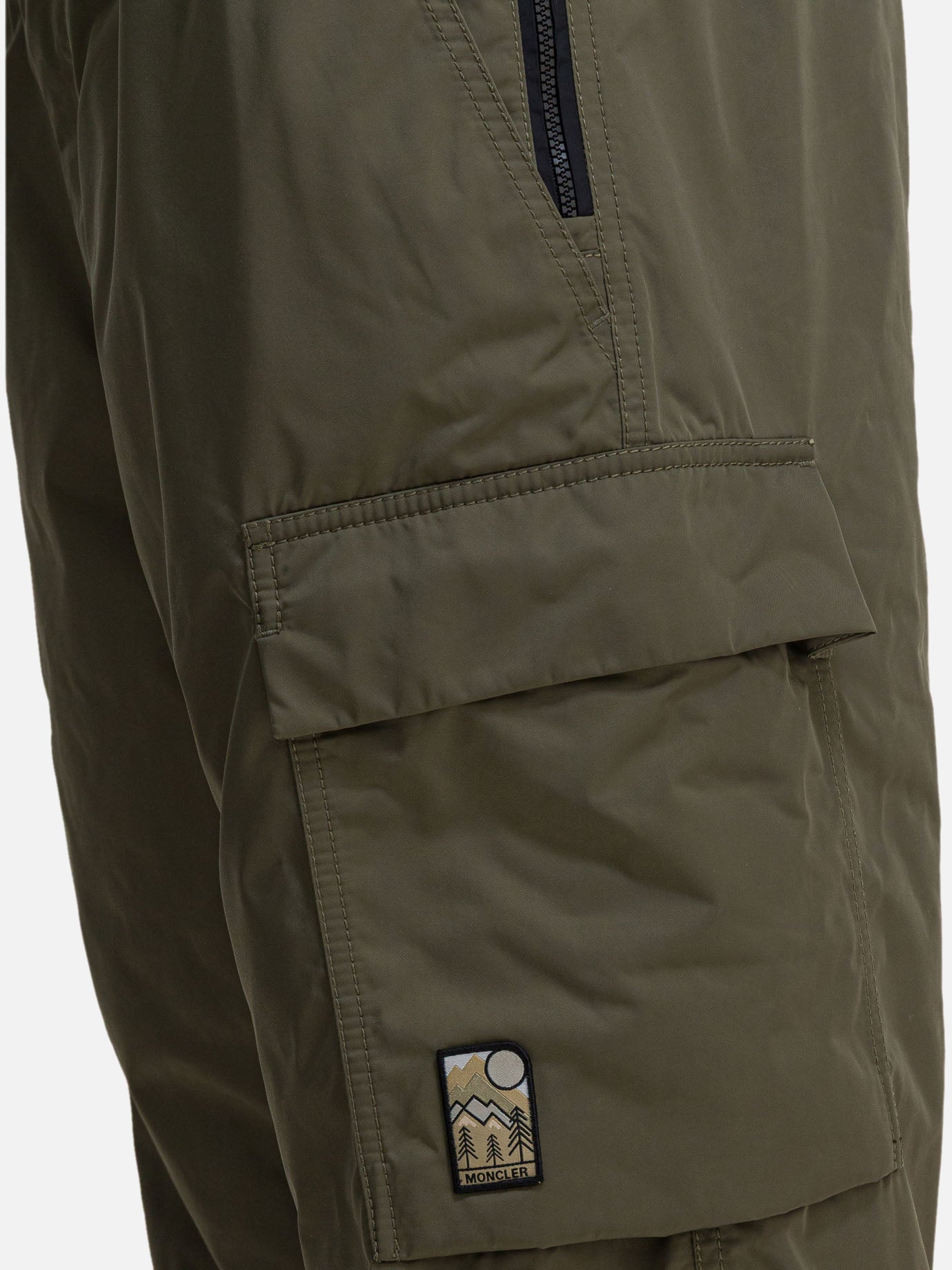 Cargo & parachute trousers Logo  Green - Moncler Grenoble Men | PDP | VIETTI Online Store | Zoom-Modal_4
